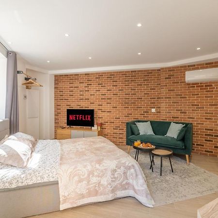 Ravissant Studio Renove 150M De Monaco بوزولي المظهر الخارجي الصورة